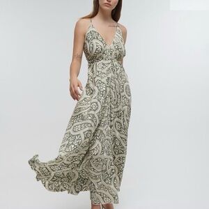 BLE Resort Collection Leaf Print Backless Halter Maxi Dress One Size NWT